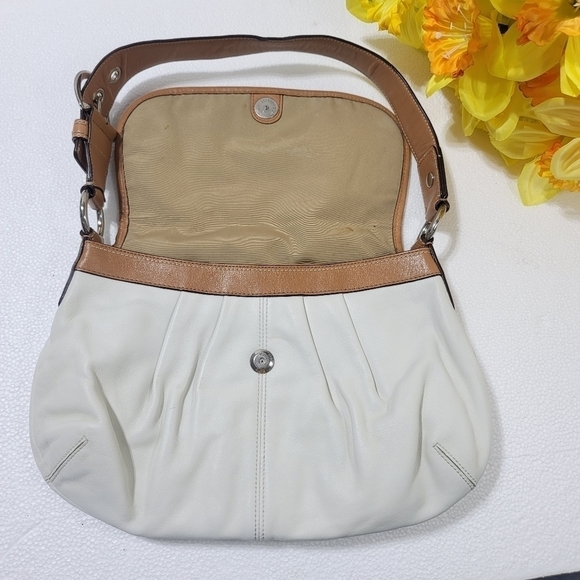 COACH WOMEN WHITE AND TAN BAG - Picture 9 of 9